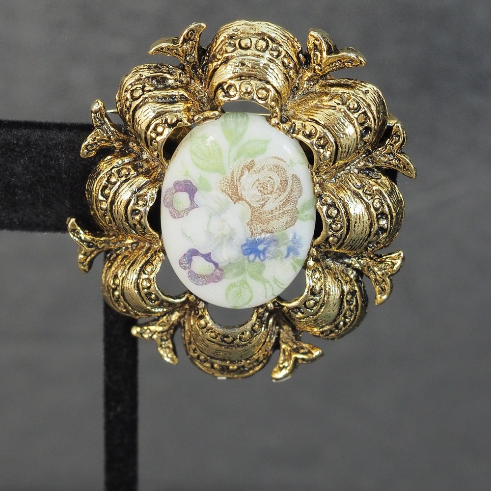 Vintage Brooch Pin Pink Rose Flower Porcelain Cameo Victorian Revival Gold Tone - Picture 7 of 7